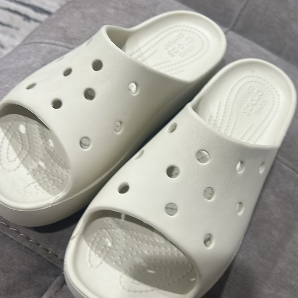 Crocs Classic Platform Slide Sandal Color Bone Women's new size 9 - Picture 7 of 8